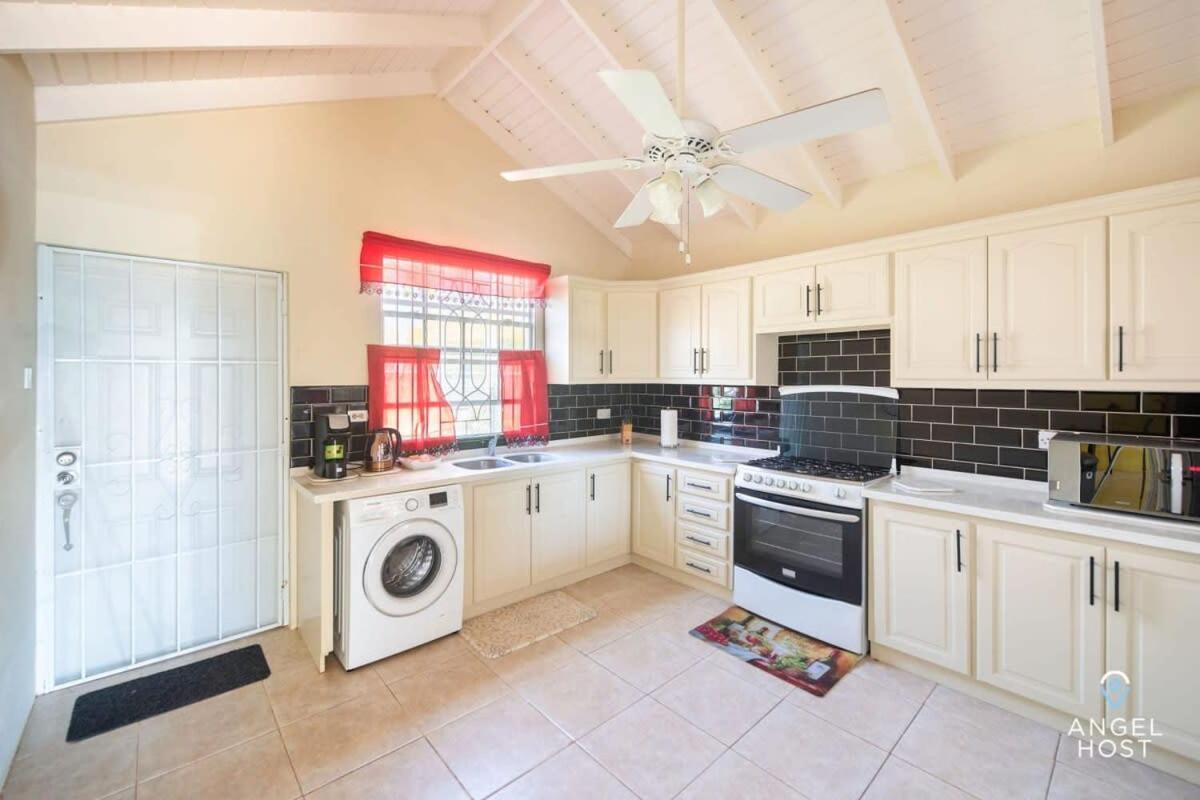 Beachy Cottage I Kitchen I Wi-Fi I Shaded Cabana I Parking Saint Philip Eksteriør bilde