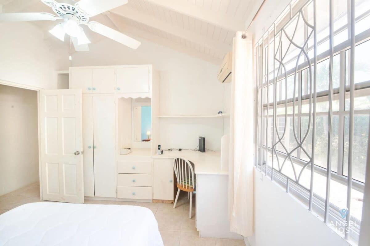 Beachy Cottage I Kitchen I Wi-Fi I Shaded Cabana I Parking Saint Philip Eksteriør bilde
