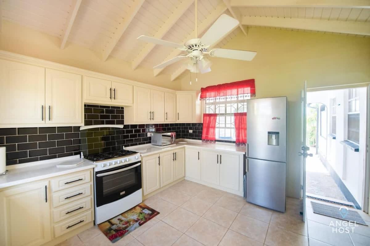 Beachy Cottage I Kitchen I Wi-Fi I Shaded Cabana I Parking Saint Philip Eksteriør bilde